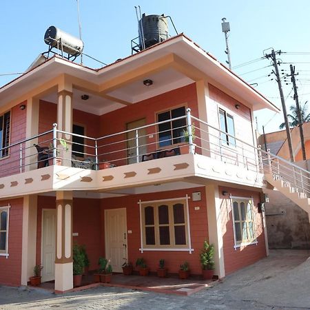 Sai Holiday Home มาดิเครี ภายนอก รูปภาพ